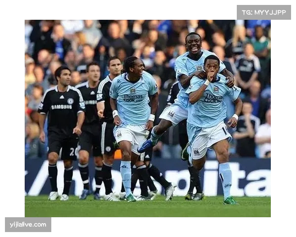 曼联vs切尔西焦点战，看台发生小规模球迷冲突